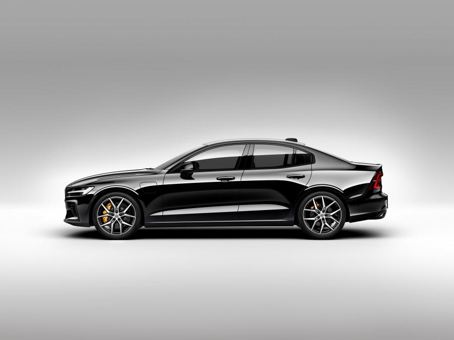  Volvo S60 Polestar Engineered 2018 года  (WW) (фото 17 из 27)